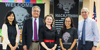 Dr. Jess Mar (second from right) with the hackathon judges, Drs. Mimi Kim, Harry Shamoon, Meredith Hawkins and Allen Spiegel